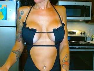tighttinymilf
