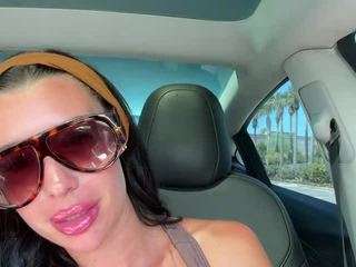 tighttinymilf Live Webcam on CamSoda