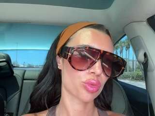 tighttinymilf