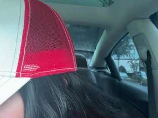 tighttinymilf webcam model