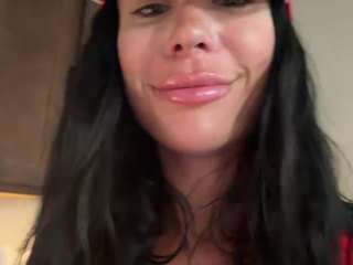 Tight Tiny MILF live cam