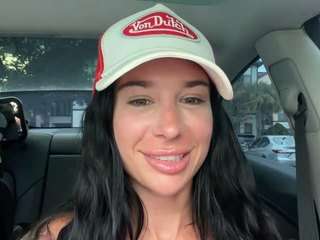 tighttinymilf