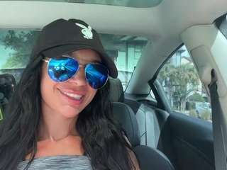 tighttinymilf Live Webcam on CamSoda