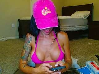 tighttinymilf