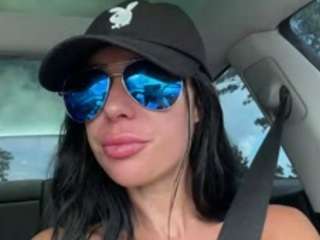 tighttinymilf