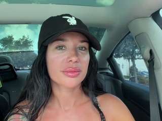tighttinymilf