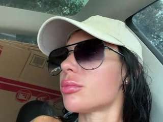 tighttinymilf