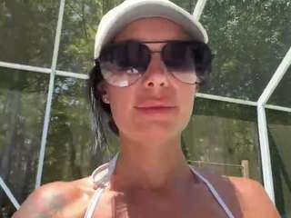 tighttinymilf