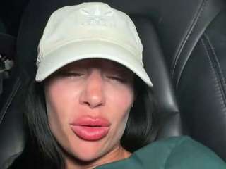 tighttinymilf