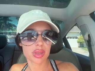 tighttinymilf