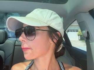 Tight Tiny MILF live cam