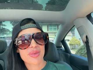 tighttinymilf
