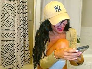 tighttinymilf