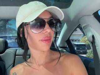 tighttinymilf