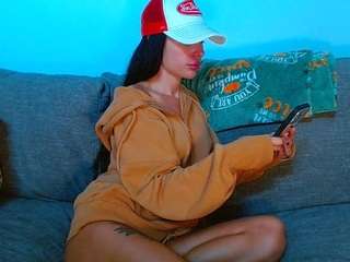 tighttinymilf