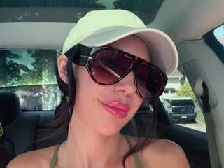 tighttinymilf