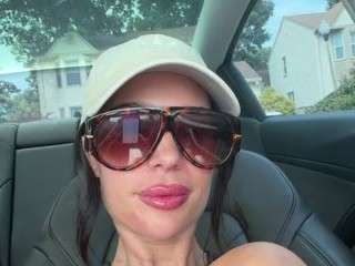 tighttinymilf