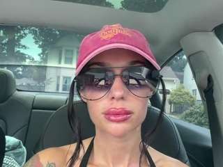tighttinymilf