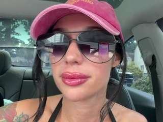 tighttinymilf