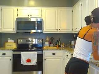 tighttinymilf