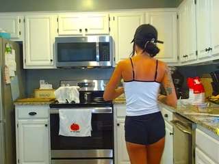 tighttinymilf