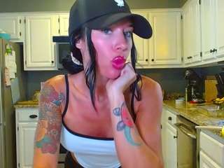 tighttinymilf