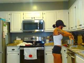 tighttinymilf