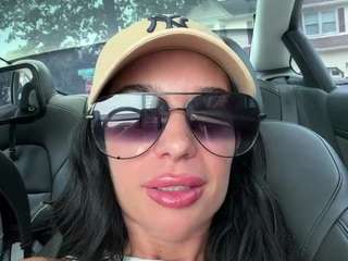 tighttinymilf