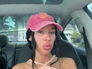 tighttinymilf