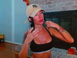 tighttinymilf
