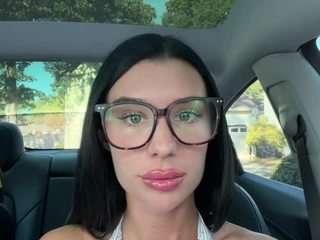 tighttinymilf