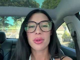 tighttinymilf