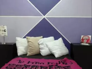 giigihadid's Live Sex Cam Show