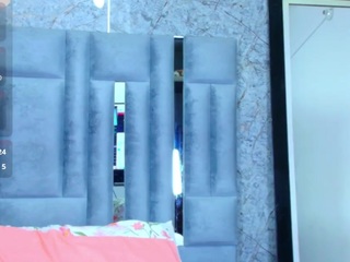 veronicaroose Live Webcam on {site_name}