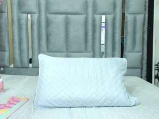 veronicaroose Live Webcam on CamSoda