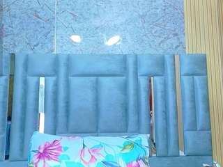 Dieses Model ist jetzt live. veronicaroose