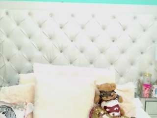 Penelope Laurent live webcam show