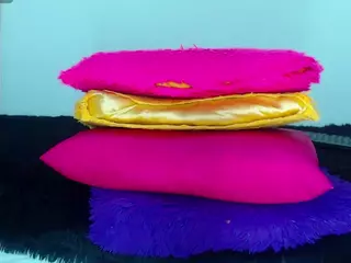 alejandrahottx1's Live Sex Cam Show