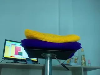 alejandrahottx1's Live Sex Cam Show