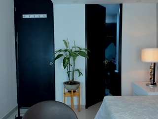 viioletlover Live Webcam on CamSoda