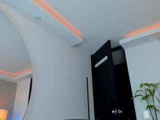 viioletlover Live Webcam on CamSoda