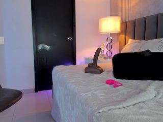 viioletlover Live Webcam on {site_name}