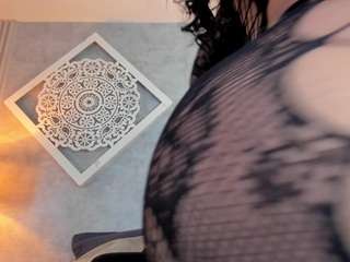 Live webcam model viioletlover on Soda Cams