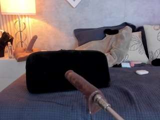 Live webcam model viioletlover on Soda Cams