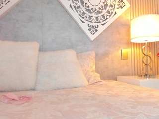 viioletlover Live Webcam on CamSoda