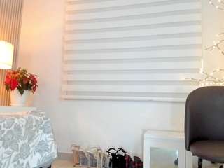 Live webcam model viioletlover on Soda Cams