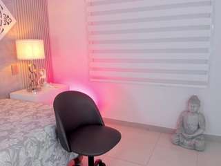 viioletlover Live Webcam on CamSoda