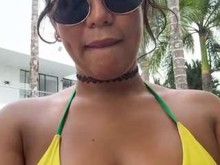 Live webcam model viioletlover on Soda Cams