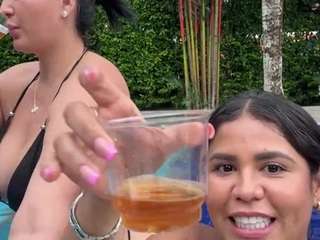 Live webcam model viioletlover on Soda Cams