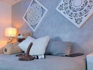 viioletlover Live Webcam on CamSoda